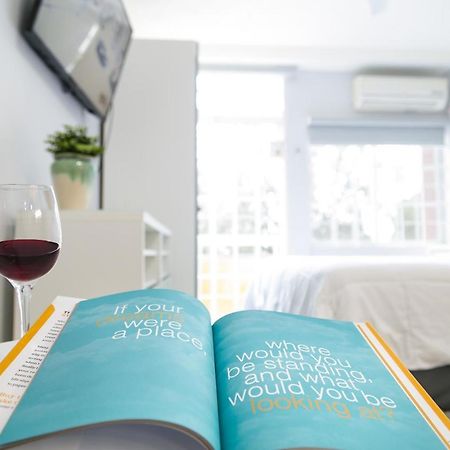 Choose To Be Happy At Seymour # 9 And #16 - Studio Apartments Kingston Eksteriør bilde